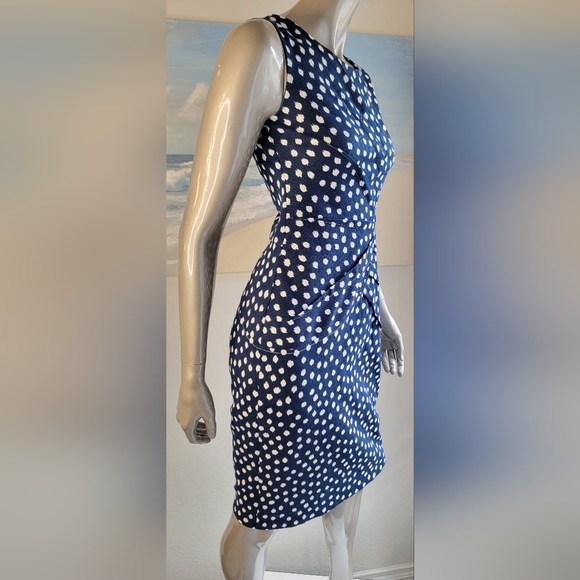$2,800 OSCAR DE LA RENTA PICASSO SILK LINED BLUE DOT DAY DRESS US 4, 8, and 10 - Picture 4 of 9